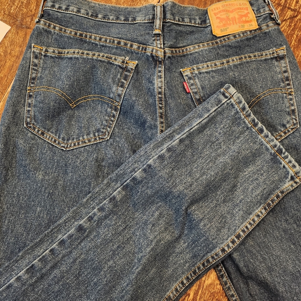 505 Levi's 32 x 36 men's